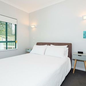 Three-Bedroom Apartment Pool View